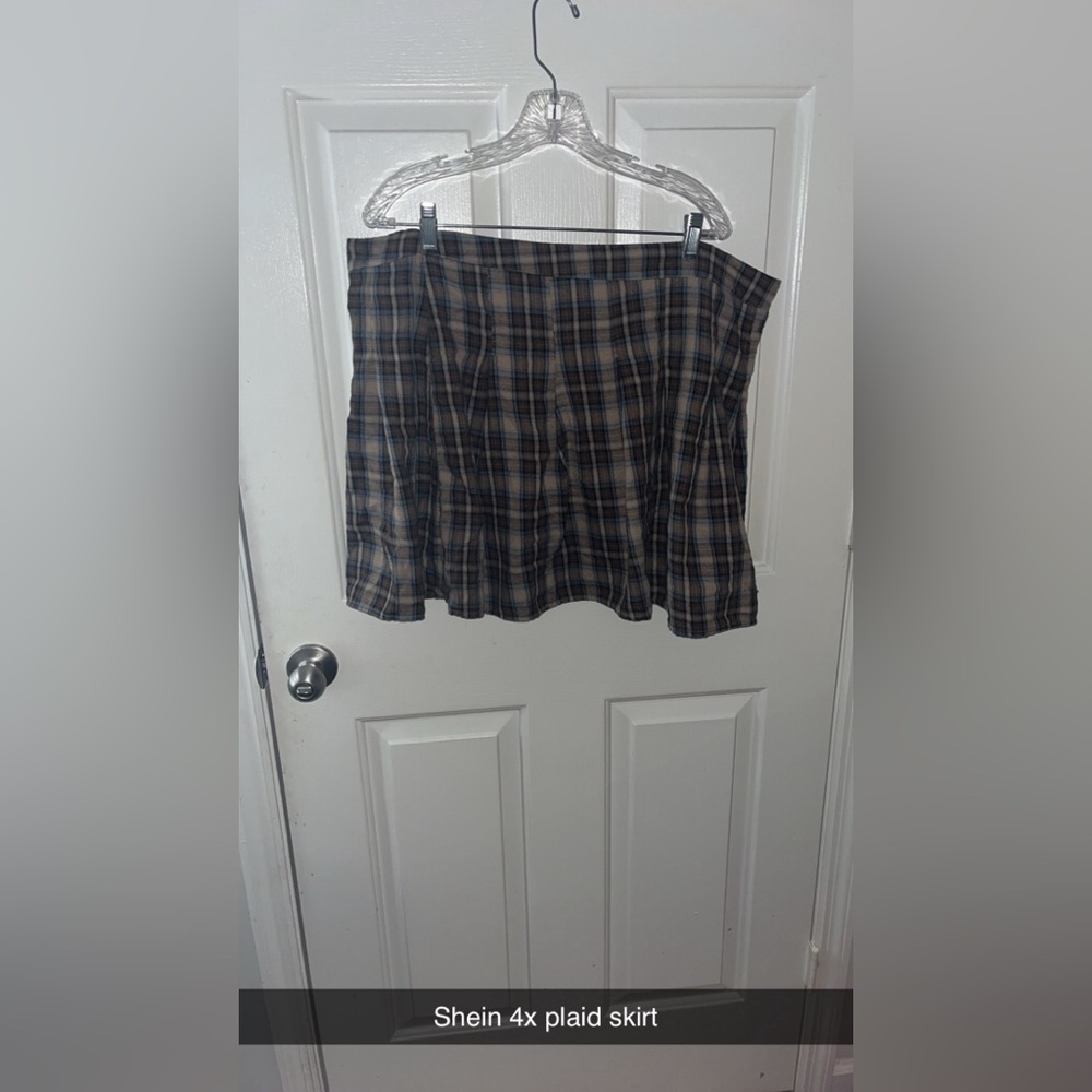 Shein tan and light brown plaid skirt 4x